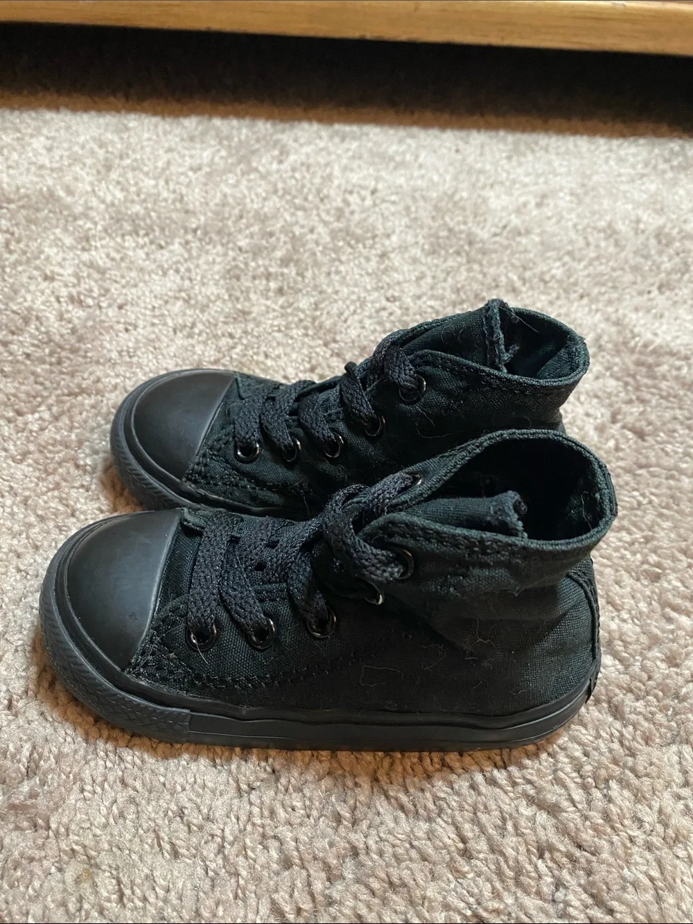 Converse Chuck Taylor Kids' Black on black High-Top Canvas Sneakers size 7